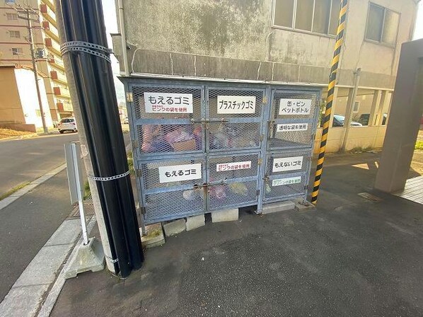 ロイヤルシティ参番館の物件外観写真